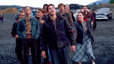 Bầu trời tháng mười (October Sky)